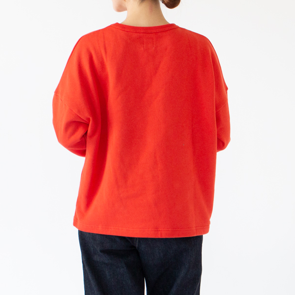 身長：162cm(RED)