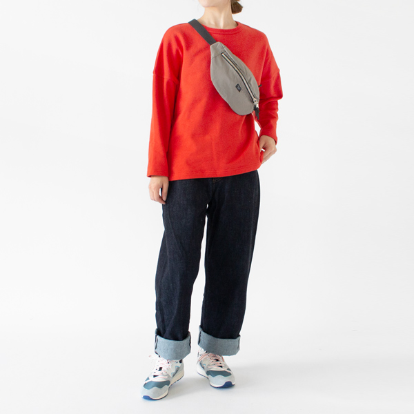 身長：162cm(RED)