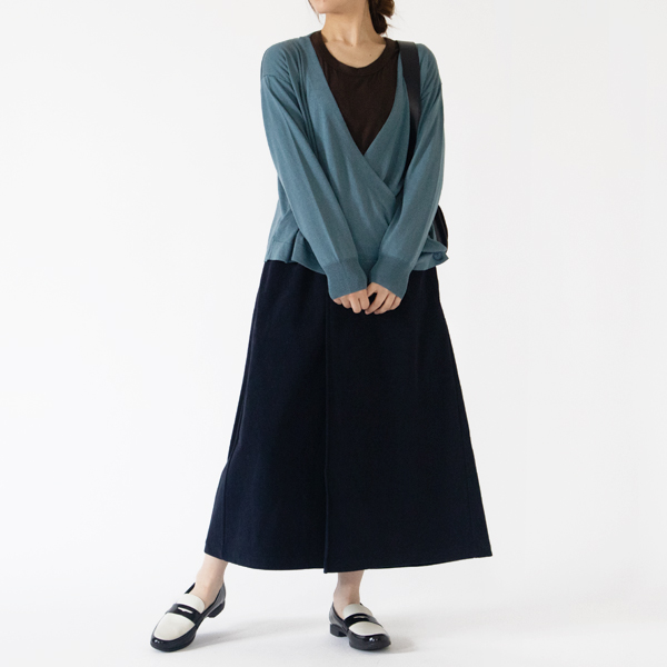 MID BLUE・身長162cm