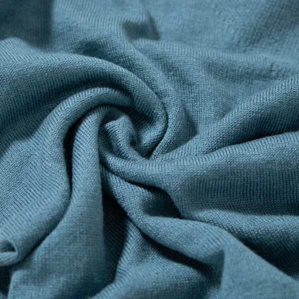 滑らかなとろみのある生地(MID BLUE)