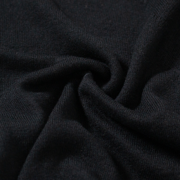 なめらかで上質な肌触り(BLACK)
