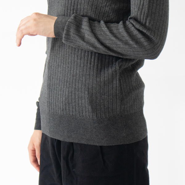 身長162cm・C.GREY