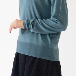 MID BLUE・身長162cm MID BLUE・身長162cm