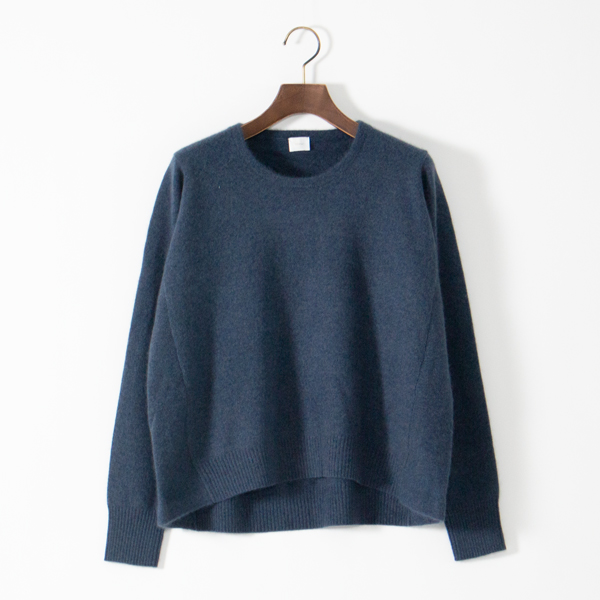 カシミヤラクーン クルーネックニットプルオーバー(BLUE)