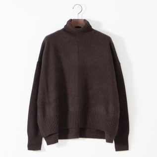 カシミヤラクーン ハイネックニットプルオーバー