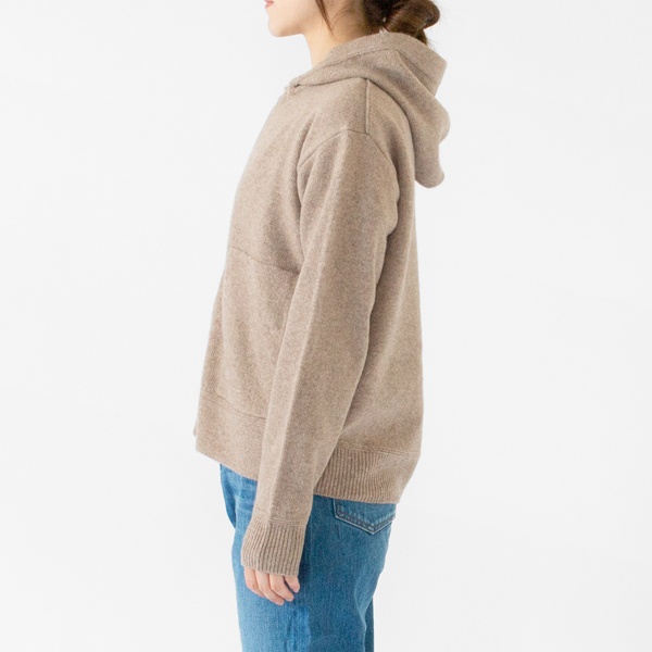 BEIGE・身長162cm BEIGE・身長162cm
