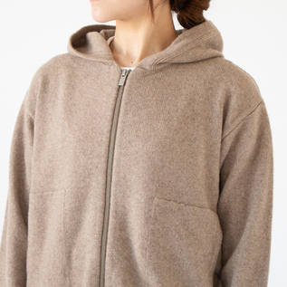 BEIGE・身長162cm BEIGE・身長162cm