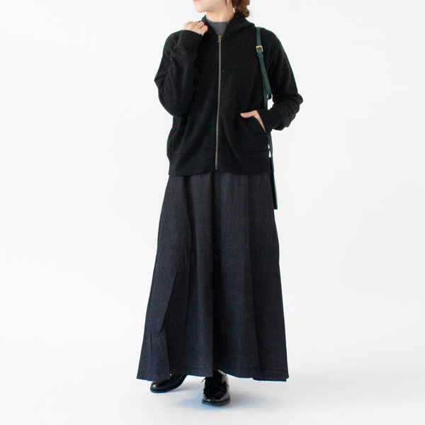 BLACK・身長162cm BLACK・身長162cm