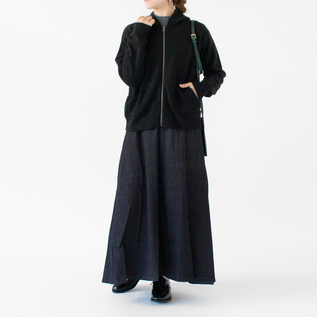 BLACK・身長162cm BLACK・身長162cm