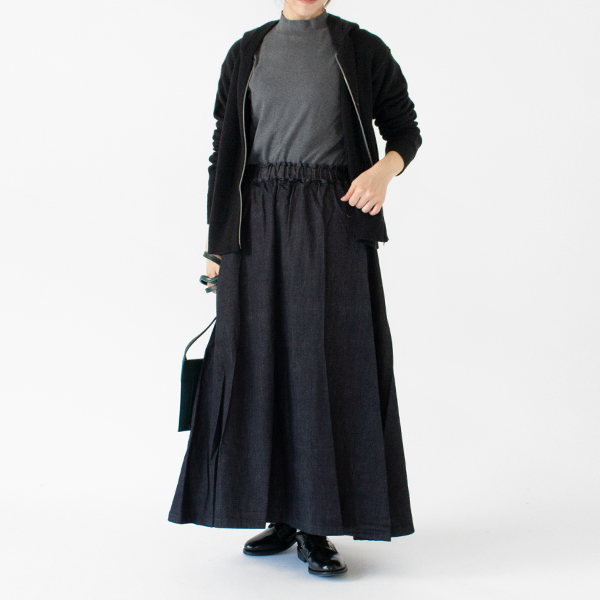 BLACK・身長162cm BLACK・身長162cm