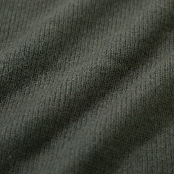 保温性に優れたウールヤク(KHAKI)