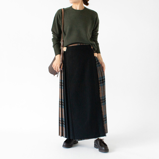 KHAKI・身長162cm KHAKI・身長162cm