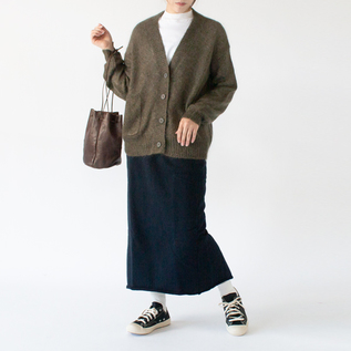 KHAKI・身長162cm KHAKI・身長162cm