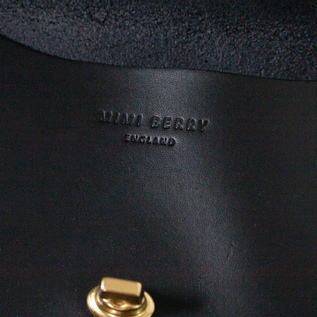 ロゴ刻印(BLACK) ロゴ刻印(BLACK)