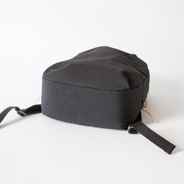 FUKUI SIWAナイロンリュック M(DARK GREY)
