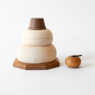 BESPOKE WOODEN  KAGAMIMOCHI