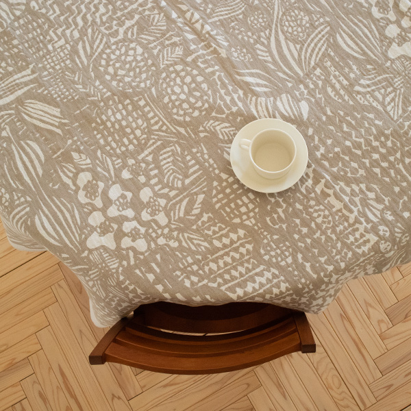 テーブルクロスとして(WHITE LINEN) テーブルクロスとして(WHITE LINEN)