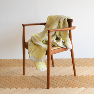薄手なので畳んで膝掛けとしても(YELLOW LINEN) 薄手なので畳んで膝掛けとしても(YELLOW LINEN)