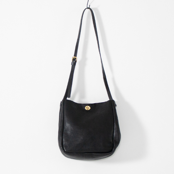 レザーショルダーバッグ MORZINE(BLACK) レザーショルダーバッグ MORZINE(BLACK)