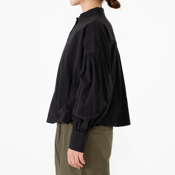 身長：162cm(BLK)
