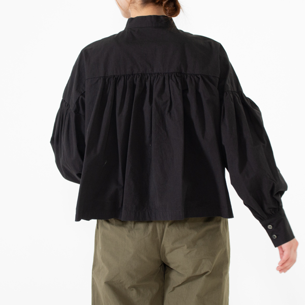 身長：162cm(BLK)