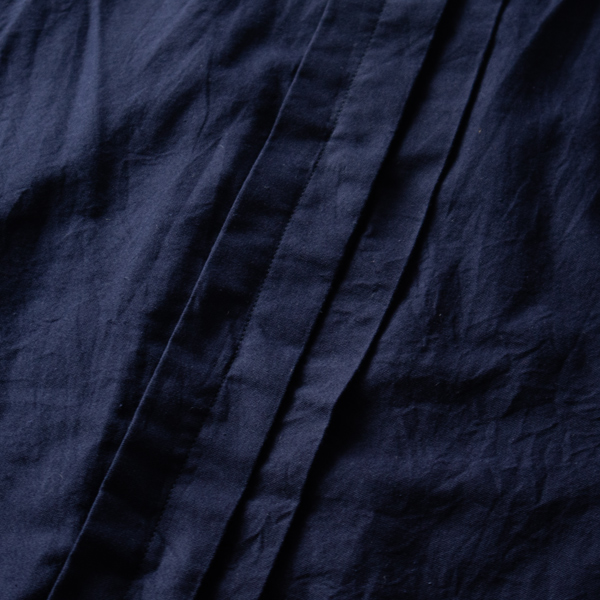 前立ては少しアレンジを加えた比翼仕様(NAY) 前立ては少しアレンジを加えた比翼仕様(NAY)