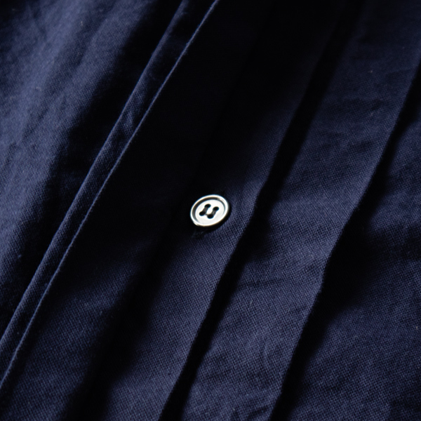 前立ては少しアレンジを加えた比翼仕様(NAY) 前立ては少しアレンジを加えた比翼仕様(NAY)