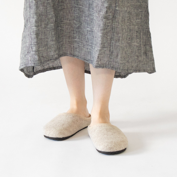 BEIGE、足長（裸足）約24cm・着用サイズ38