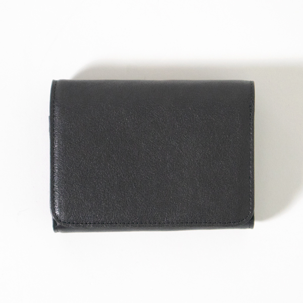 SOLUM ポストマンウォレットS(CHARCOAL)