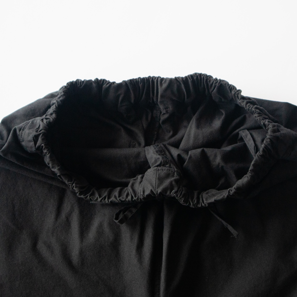 ウエストはゴムとひも仕様(BLK) ウエストはゴムとひも仕様(BLK)