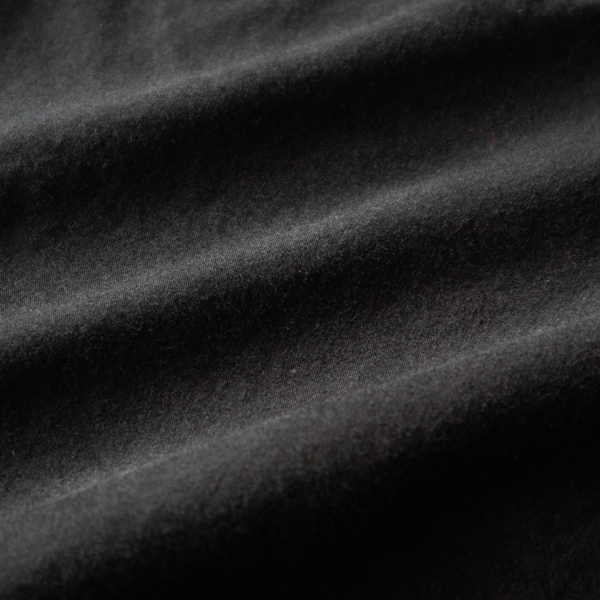 うっすらとした光沢感があります(BLK) うっすらとした光沢感があります(BLK)