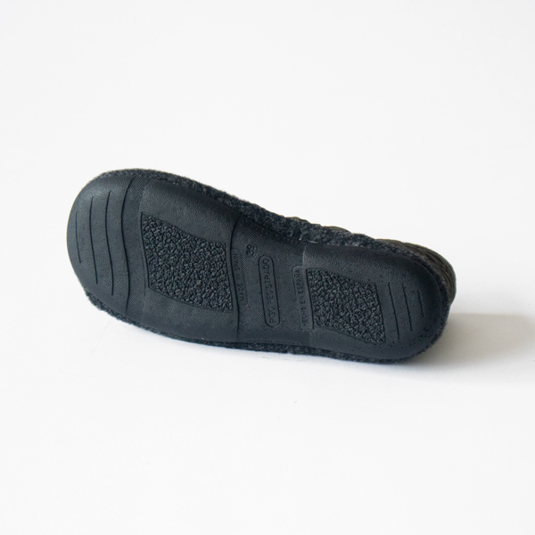 丈夫ですり減りにくいアウトソール 丈夫ですり減りにくいアウトソール