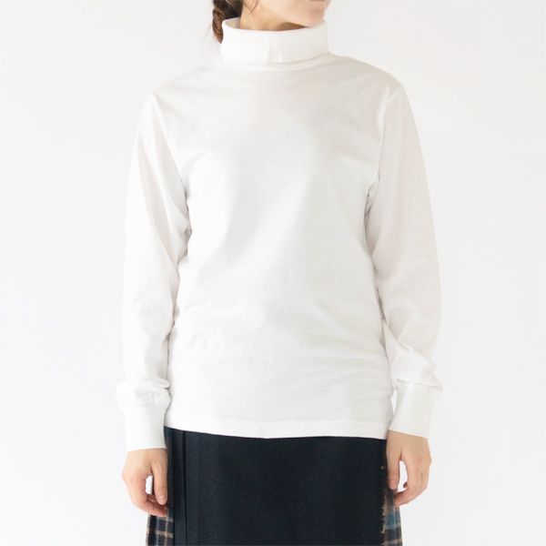 WHITE・身長162cm