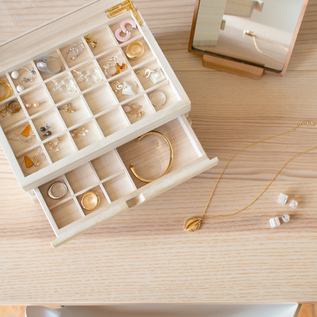 別注】桐の3段ジュエリーケース／増田桐箱店（ますだきりばこてん