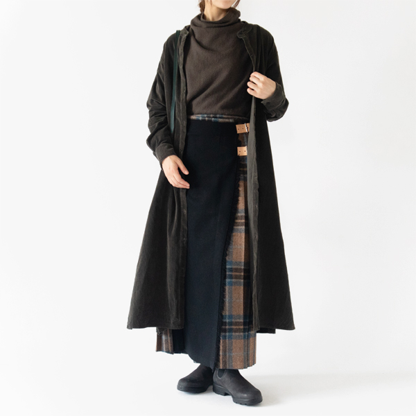 羽織りとして(CHARCOAL・身長162cm) 羽織りとして(CHARCOAL・身長162cm)