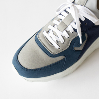 リサイクルメッシュ素材を採用したアッパー リサイクルメッシュ素材を採用したアッパー