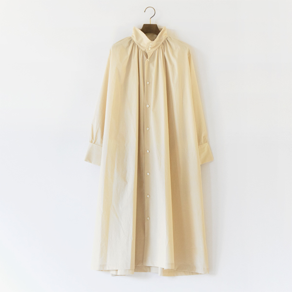 ハイカウントタイプライター ギャザーロングワンピース(CREAM)