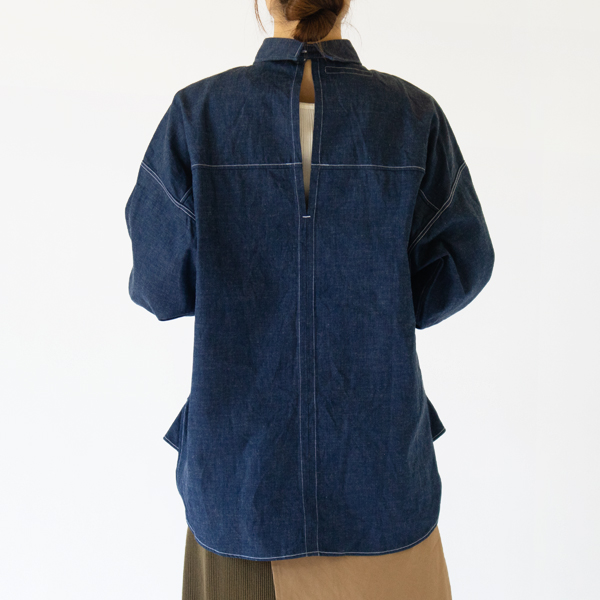 身長：162cm(INDIGO)