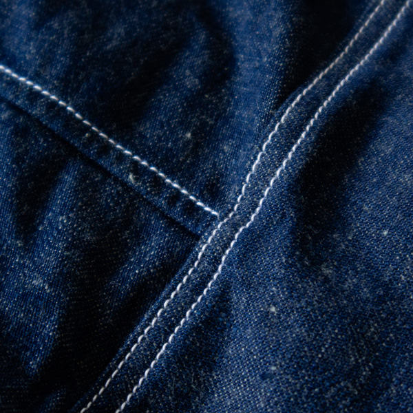 ホワイトのステッチ(INDIGO)