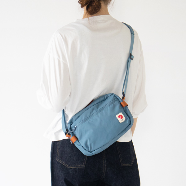 身長：162cm(DAWN BLUE)