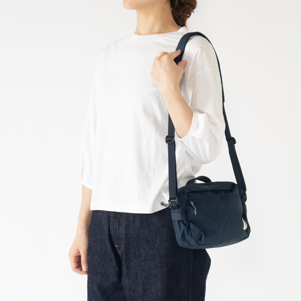 身長：162cm(NAVY)