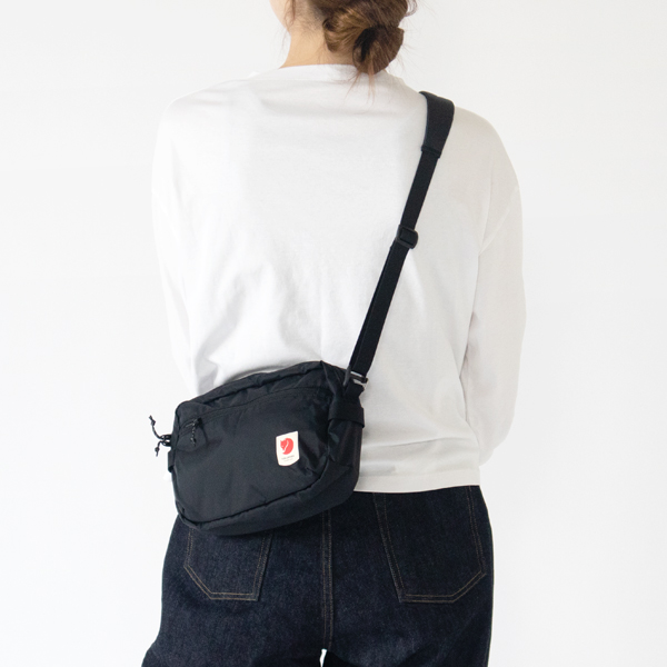 身長：162cm(BLACK)