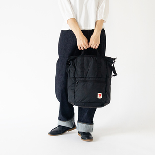 ★フェールラーベン*Fjallraven*ナイロンアウトドアベスト*ブラック【中古】t01190712032