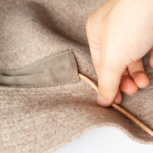 紐は取り外しができます(Beige) 紐は取り外しができます(Beige)