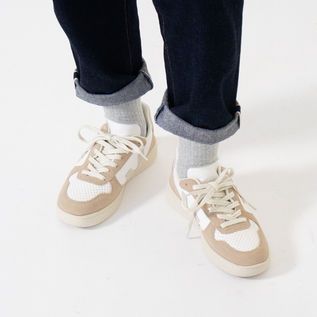 スニーカー V-10 EXTRA-WHITE NATURAL SAHARA スニーカー V-10 EXTRA-WHITE NATURAL SAHARA