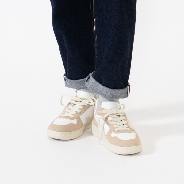 スニーカー V-10 EXTRA-WHITE NATURAL SAHARA スニーカー V-10 EXTRA-WHITE NATURAL SAHARA