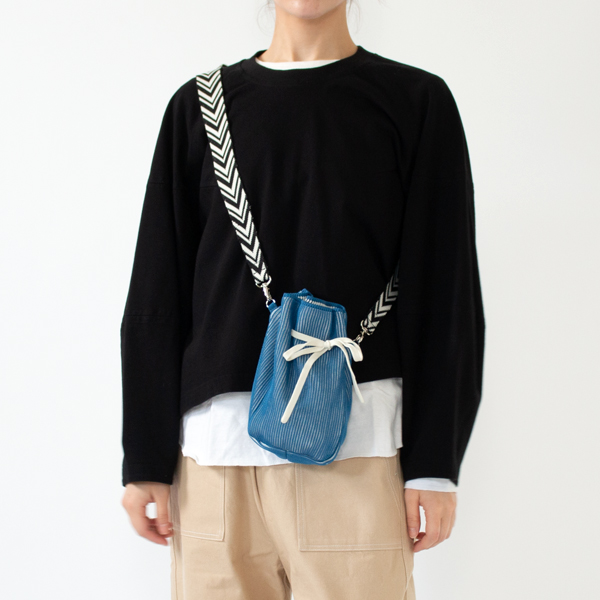 L.BLUE・身長162cm L.BLUE・身長162cm