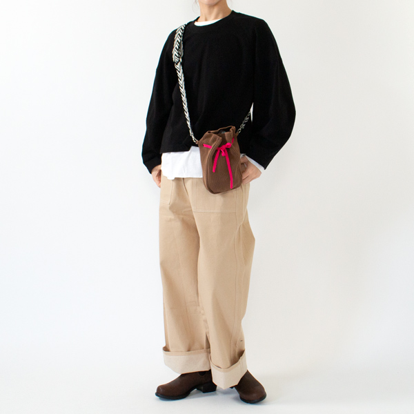 BEIGE・身長162cm BEIGE・身長162cm