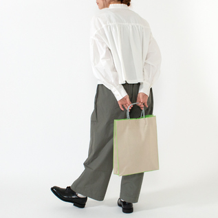 LARGE/BEIGE・身長162cm LARGE/BEIGE・身長162cm