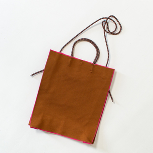 ペーパーニット トートバッグ(LARGE/BROWN) ペーパーニット トートバッグ(LARGE/BROWN)